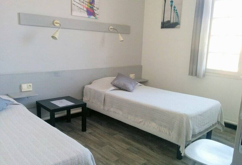 Standardzimmer, Araur