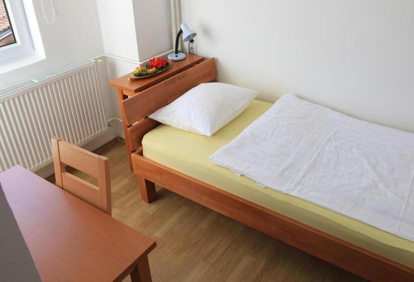 Standard Enkelrum, Pansion Centar