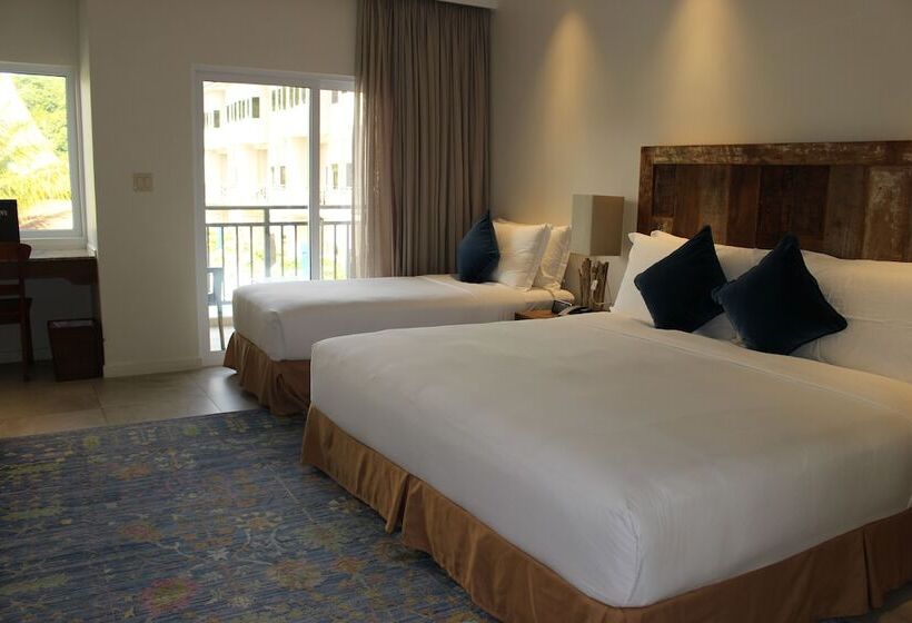 اتاق استاندارد با چشم‌انداز دریا, Cove Resort Palau