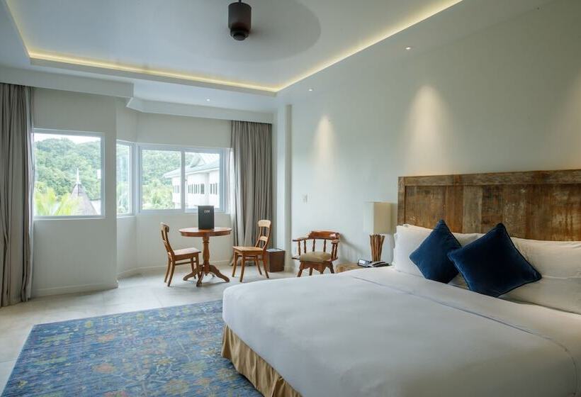 اتاق استاندارد با چشم‌انداز دریا, Cove Resort Palau