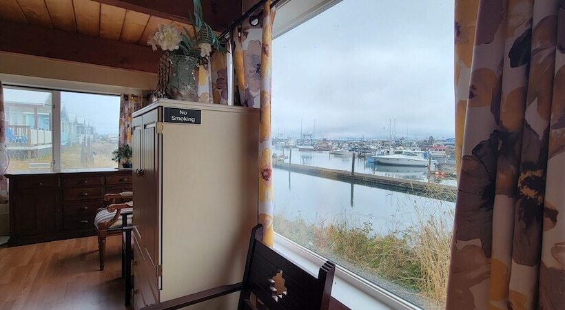 Люкс Премиум, Islander Westport