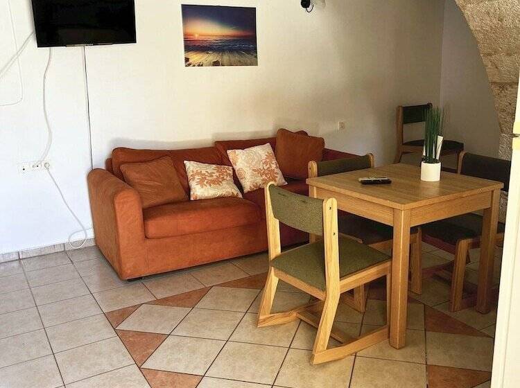Suíte Clássica, Skandalis Traditional Suites