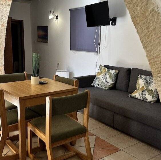 Suíte Clássica, Skandalis Traditional Suites