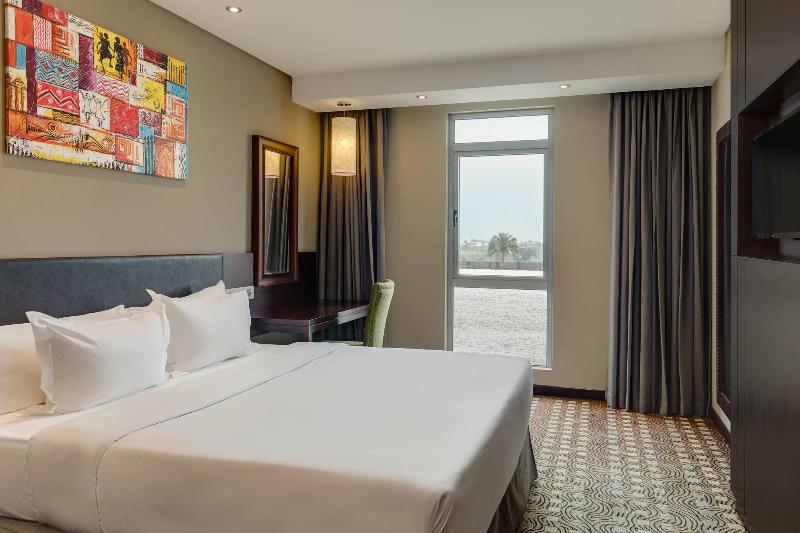 اتاق استاندارد با چشم‌انداز استخر, Protea Hotel by Marriott Owerri Select