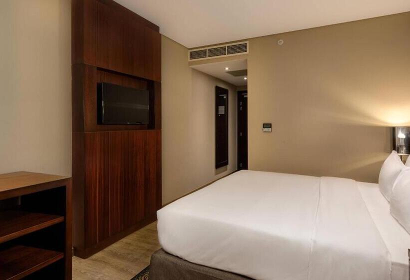اتاق استاندارد با تخت بزرگ, Protea Hotel by Marriott Owerri Select