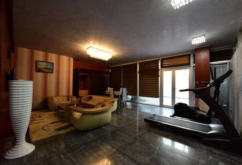 آپارتمان 1 خوابه با چشم‌انداز باغ, Deluxe City
