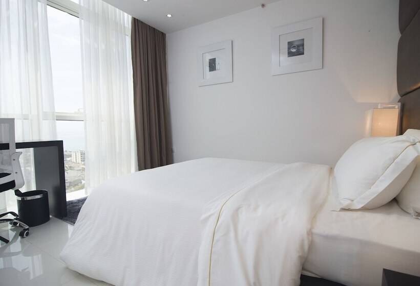 Апартаменты Superior 3 Спальни, Platinum One Suites
