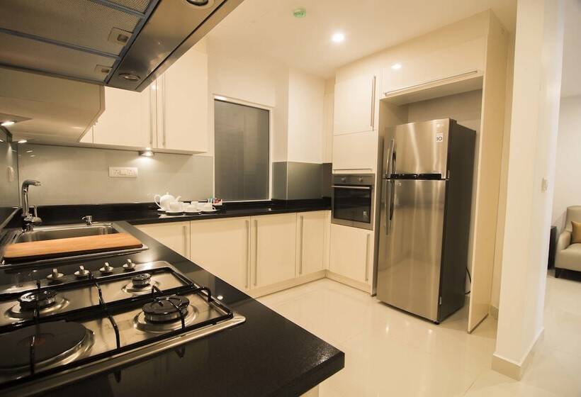 Апартаменты Premium 3 Спальни, Platinum One Suites