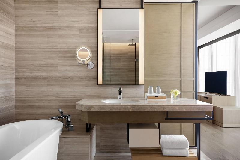 اتاق اجرایی با تخت بزرگ, Shanghai Marriott Hotel Kangqiao