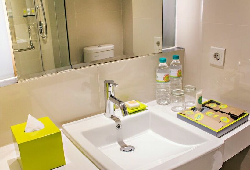 اتاق لوکس با تراس, Tijili Hotel Benoa