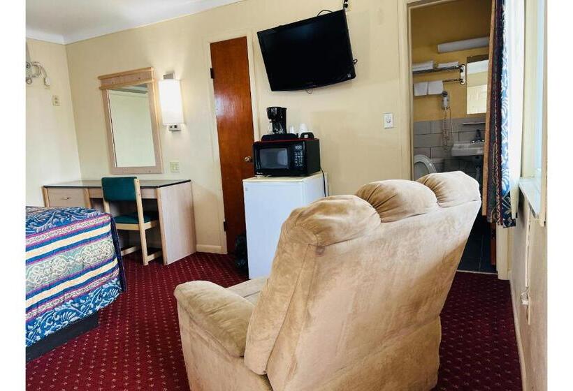 Номер Superior Кровать Кинг, Budget Inn Motel Perrysburg Oh
