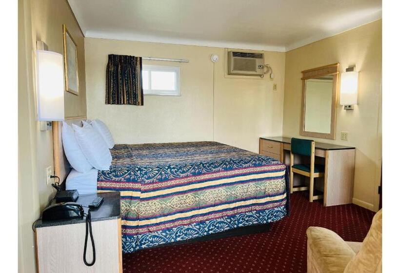 Номер Superior Кровать Кинг, Budget Inn Motel Perrysburg Oh