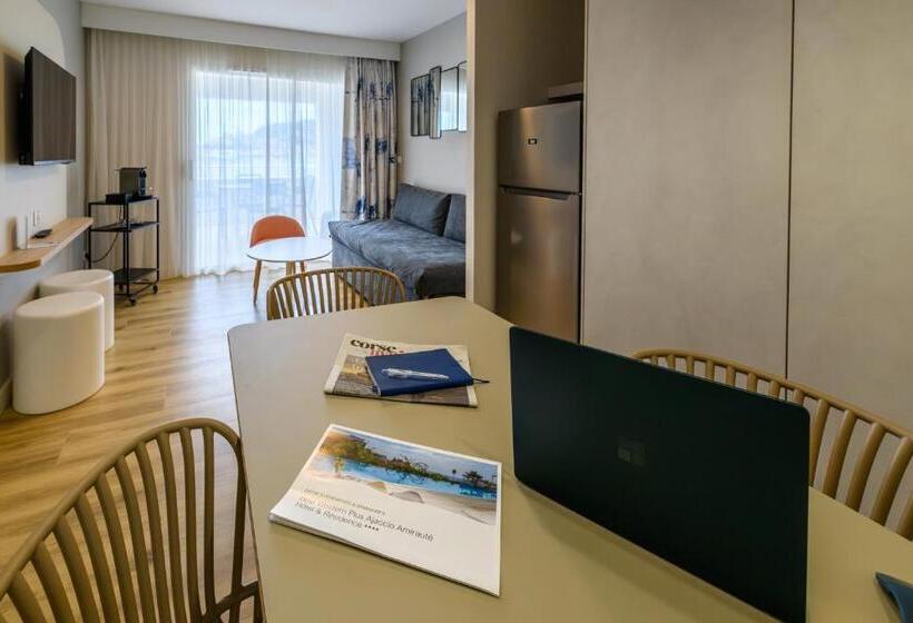 2-Schlafzimmer-Suite mit Terrasse, Best Western Plus Ajaccio Amiraute