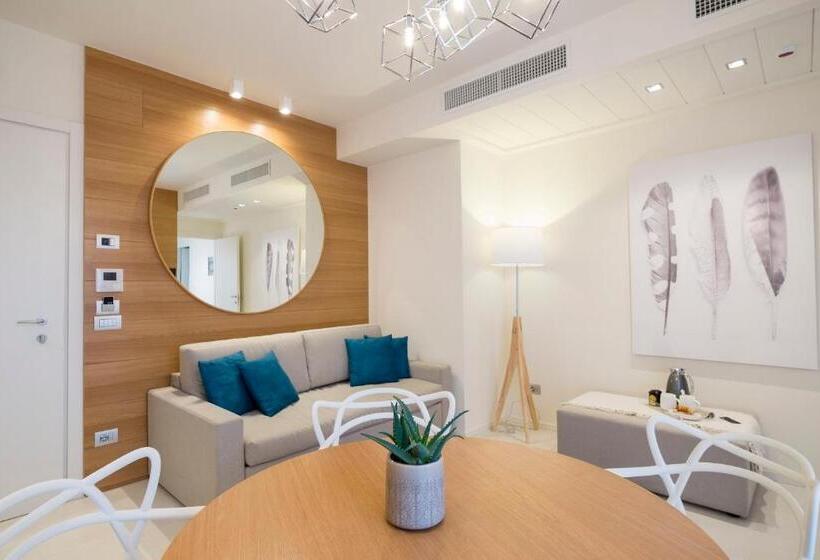 آپارتمان مدیریتی 2 خوابه, Metropol Ceccarini Suite   Luxury Apartments