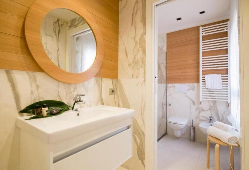 آپارتمان مدیریتی 2 خوابه, Metropol Ceccarini Suite   Luxury Apartments