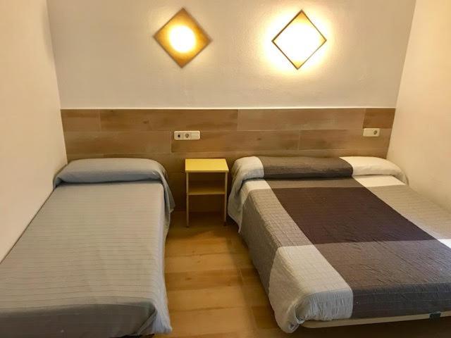 اتاق استاندارد سه نفره, Hostal Casa Torrent