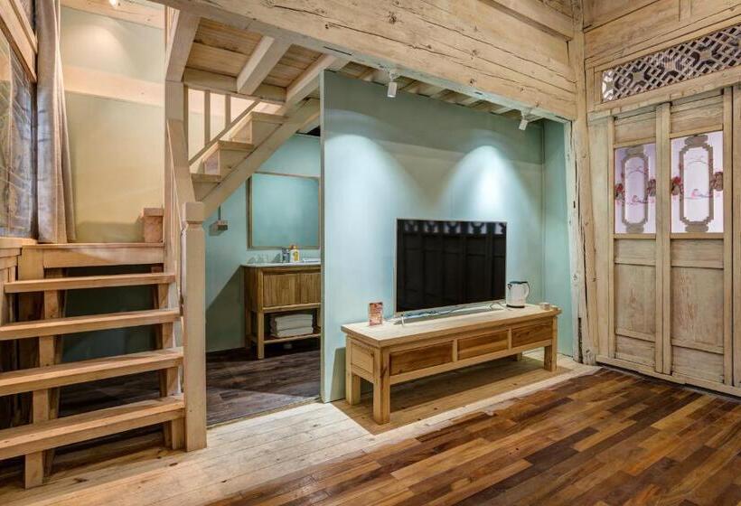 جناح مزوَّد بشرفة, Tuo Tuo Guest House