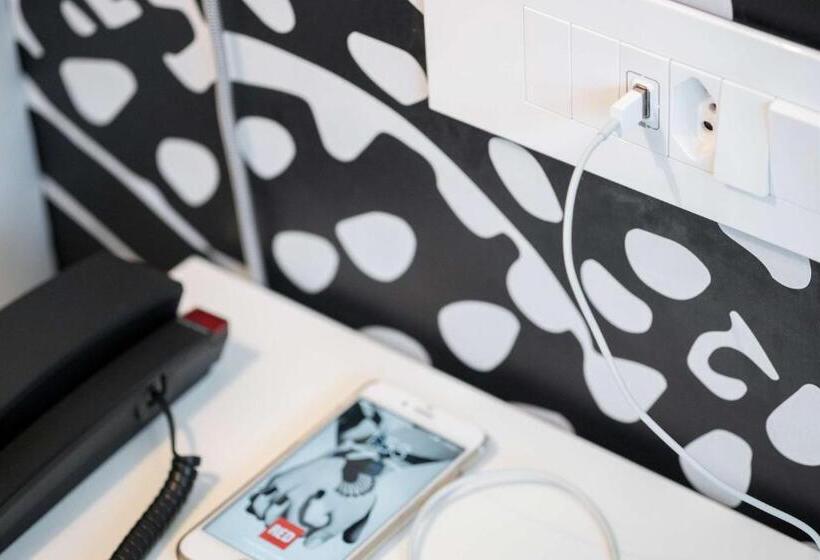 Полулюкс Вид на Море, Radisson Red Hotel V&a Waterfront Cape Town