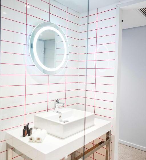 Семейный Номер Вид на Горы, Radisson Red Hotel V&a Waterfront Cape Town