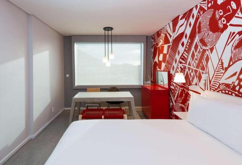 Номер Стандарт, Radisson Red Hotel V&a Waterfront Cape Town