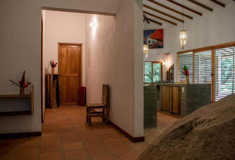 اتاق لوکس با تخت بزرگ, Finca Carpe Diem Ecolodge