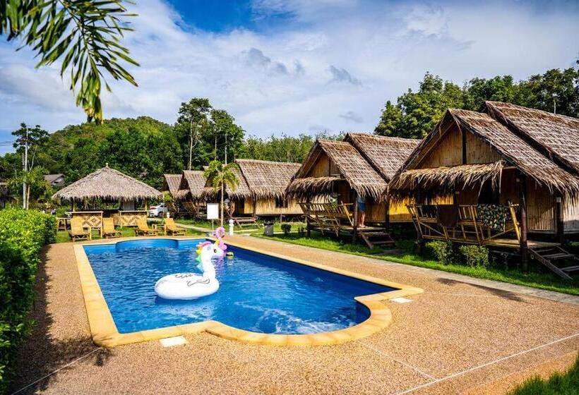 Deluxe Bungalow, Aonang Bamboo Pool Resort