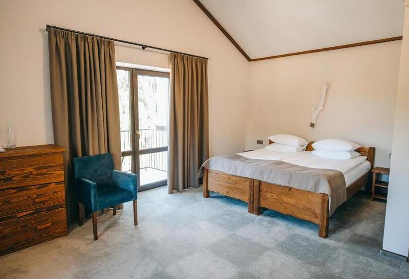 سوئیت با چشم‌انداز رودخانه, Osonnya Karpaty Resort Medical & Spa