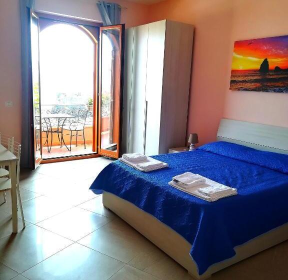 Quarto Triplo Deluxe Vista Mar, B&b La Spiaggetta Di Stazzo