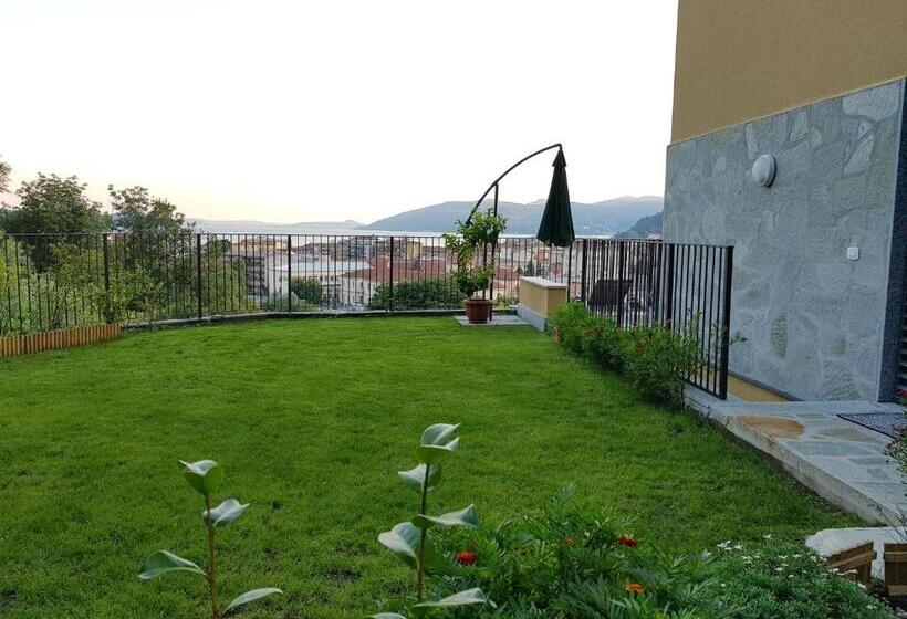 Номер Стандарт с Балконом, B&b Stella Maggiore