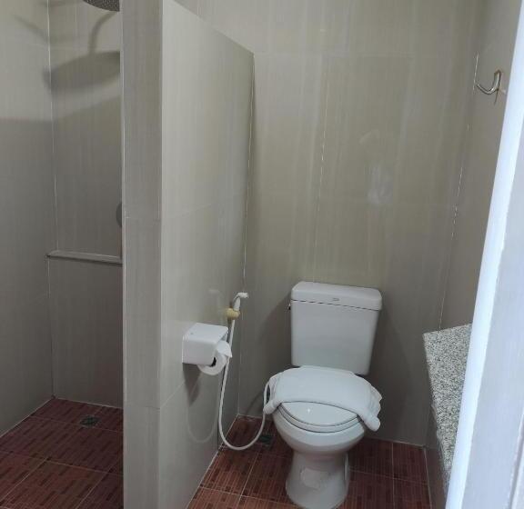 Utcára Néző Deluxe Szoba, Baan Manthana Hotel, Hua Hin