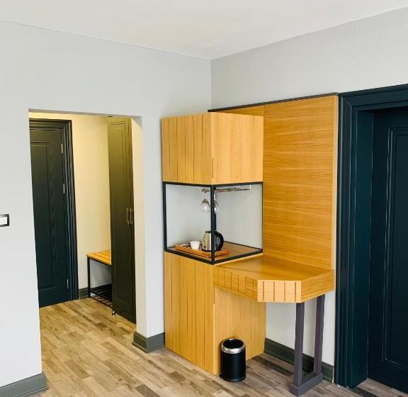 Family Suite, Konak