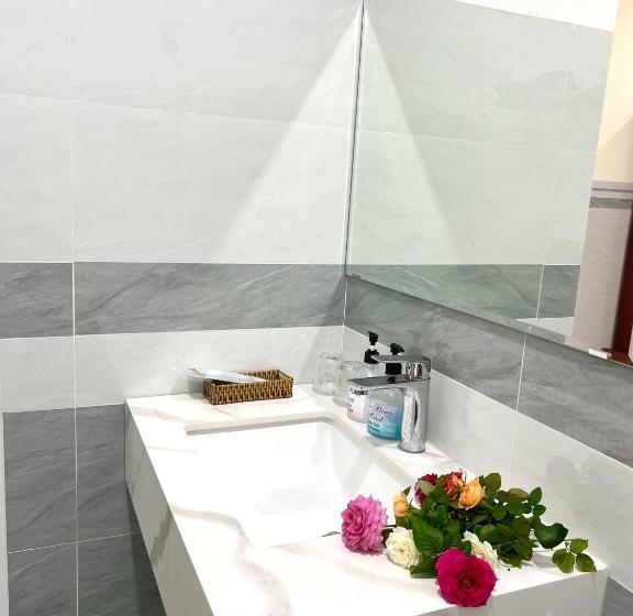 اتاق لوکس چهار تخته, Blue Moon Hotel Mui Ne