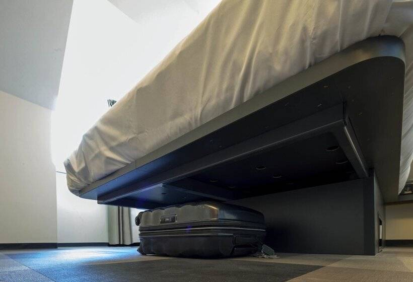 Номер Стандарт, Easyhotel Maastricht City Centre