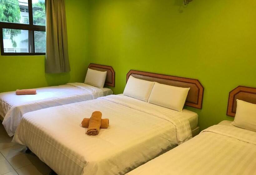 수피리어 패밀리 룸, Dan Restoran Seri Kangsar