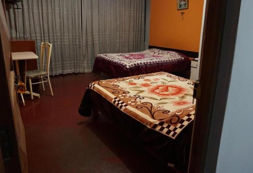 غرفة قياسية, Tour Hostal Wanka