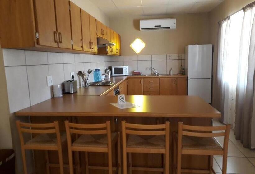 Вилла 3 Спальни, Augrabies De Oude Stoor Guesthouse