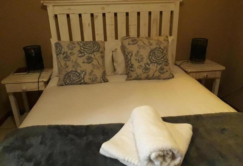 Вилла 3 Спальни, Augrabies De Oude Stoor Guesthouse