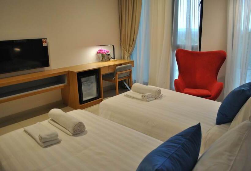 Номер Deluxe, Ramada By Wyndham Meridin Johor Bahru