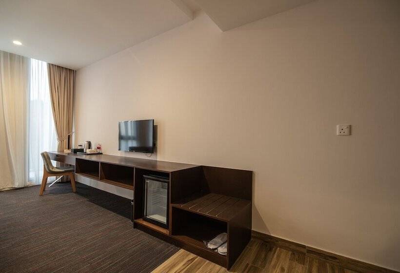 Номер Deluxe, Ramada By Wyndham Meridin Johor Bahru