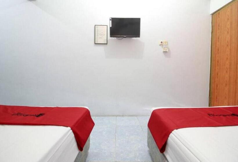 Номер Стандарт, Reddoorz Syariah At Jalan Menteri Supeno