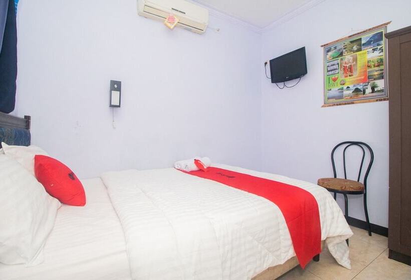 Номер Стандарт, Reddoorz Near Pantai Boom