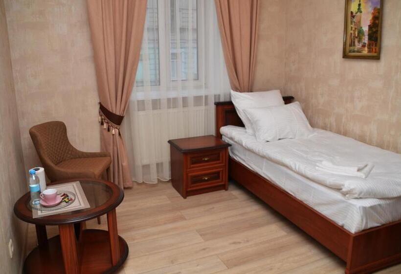 اتاق استاندارد یک نفره, Centralnyi