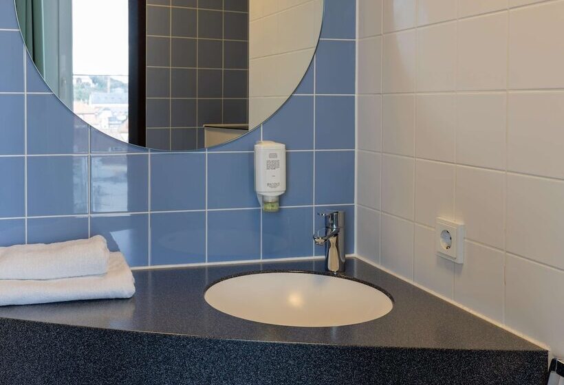 Номер Стандарт Трехместный, B&b Hotel Fulda City