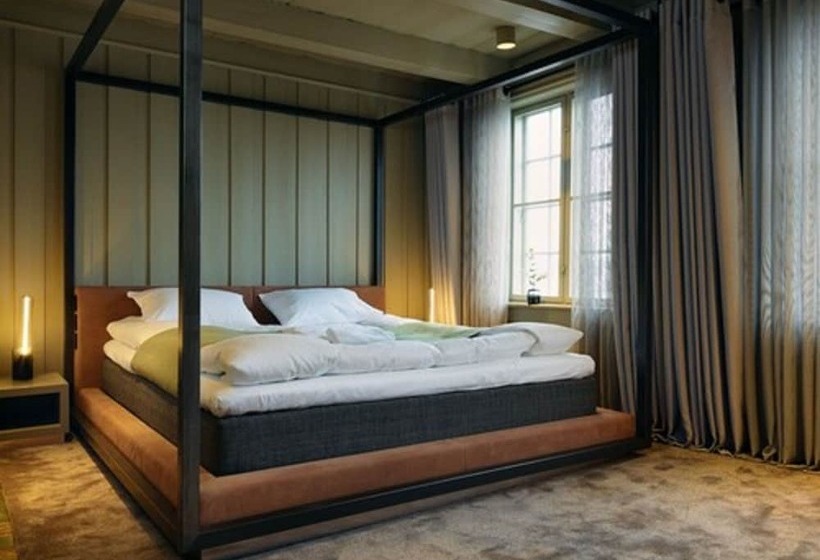 اتاق لوکس با چشم‌انداز دریا, Tollboden Hotell   Unike Hoteller