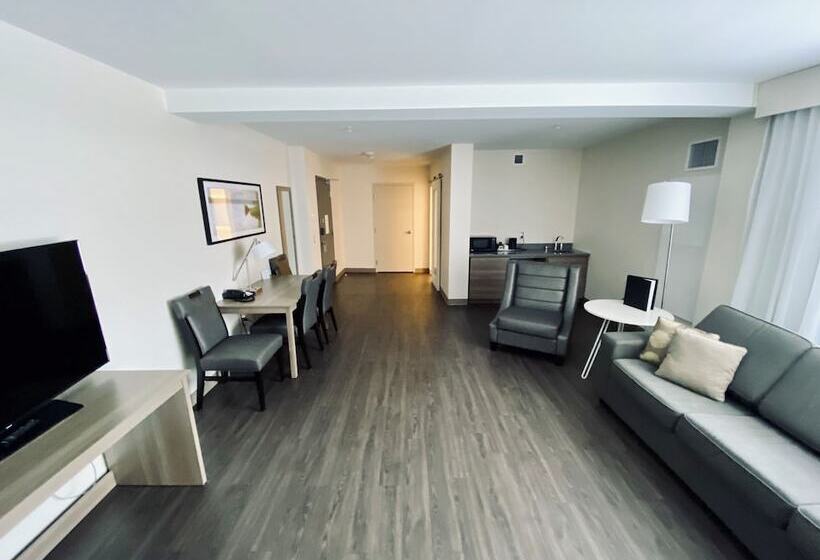 Suite, Radisson Kingswood Hotel & Suites, Fredericton