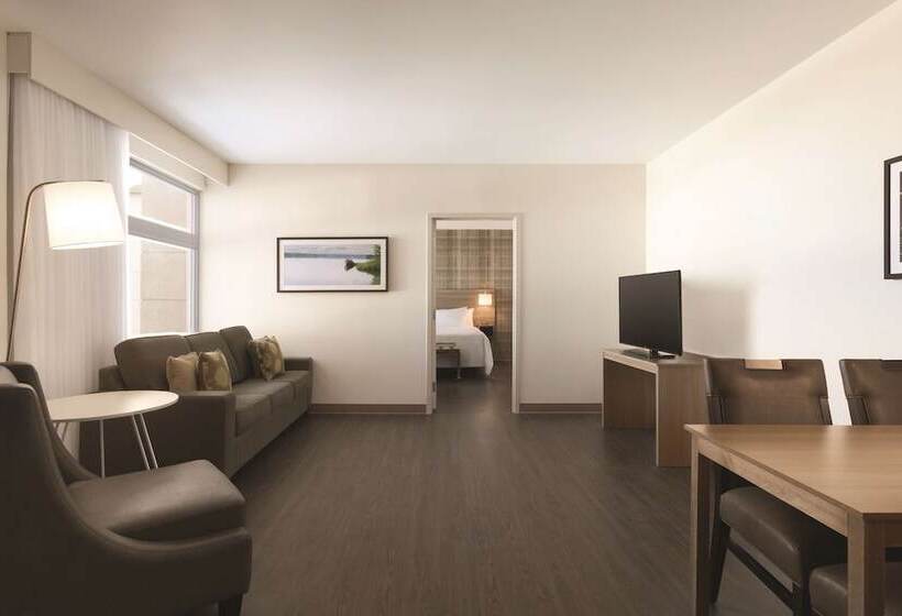 Люкс, Radisson Kingswood Hotel & Suites, Fredericton