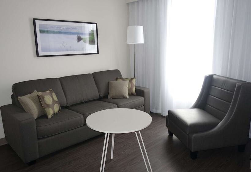 Suite, Radisson Kingswood Hotel & Suites, Fredericton