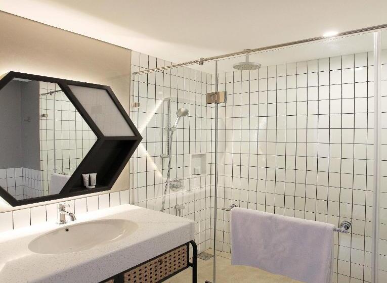 标准工作室, Artotel Yogyakarta