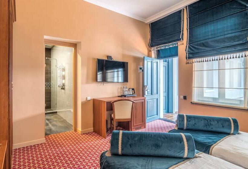 غرفة قياسية, Golden Tulip Borjomi