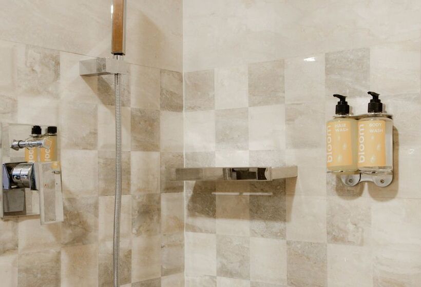 Deluxe Suite, Bloomsuites L Calangute